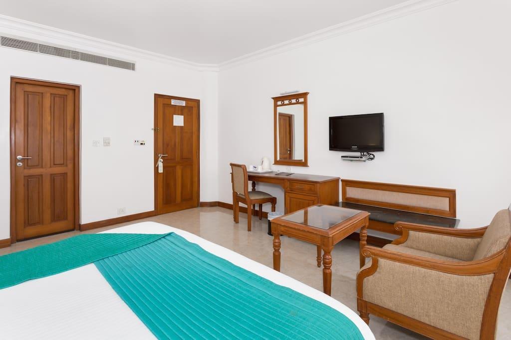 The Avenue Center Hotel Kochi Eksteriør billede
