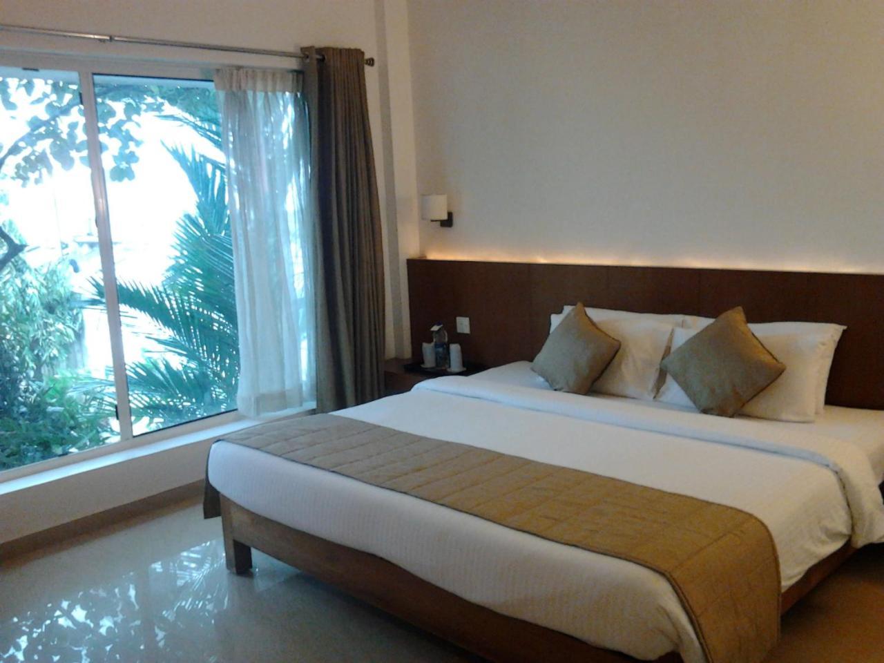 The Avenue Center Hotel Kochi Eksteriør billede